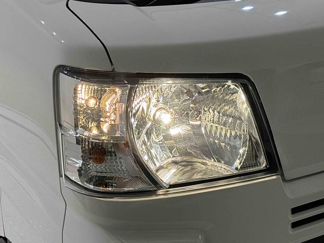ハイゼットカーゴＤＸ　ＣＶＴ　４ＷＤキーレスエントリー　マニュアルエアコン　運転席・助手席パワーウインドウ　オートライト　ハンド式サイドブレーキ　ハロゲンヘッドライト　アイドリングストップ機能　　　テンパータイヤ（広島県）の中古車