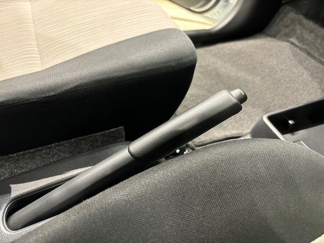 ミライースＸ　ＳＡIIIＬＥＤヘッドランプ　セキュリティアラーム　コーナーセンサー　１４インチフルホイールキャップ　キーレスエントリー　電動格納式ドアミラー　ショツピングフック　マニュアルエアコン（広島県）の中古車