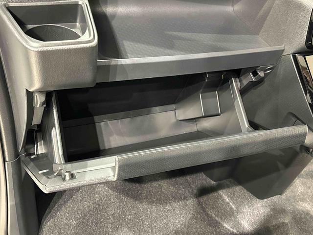 タントカスタムＲＳ　ＬＥＤオートライト　キーフリーシステムパワースライドドアウェルカムオープン機能　運転席ロングスライドシ−ト　助手席ロングスライド　助手席イージークローザー　１５インチアルミホイール　運転席、助手席シートヒーター　バックカメラ（広島県）の中古車