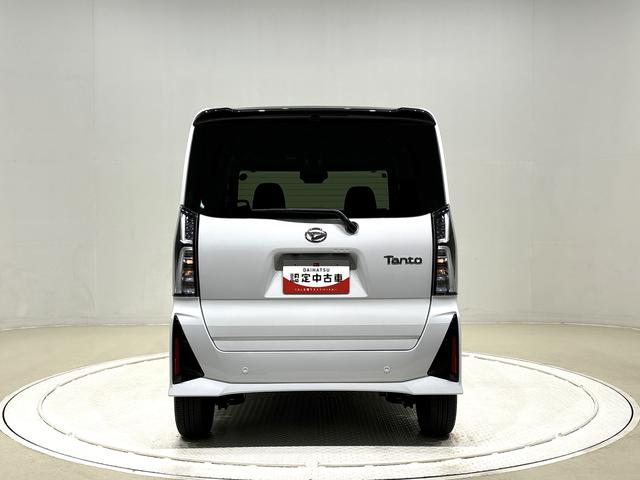 タントカスタムＲＳパワースライドドアウェルカムオープン機能　運転席ロングスライドシ−ト　助手席ロングスライド　助手席イージークローザー　１５インチアルミホイール　運転席、助手席シートヒーター　バックカメラ（広島県）の中古車