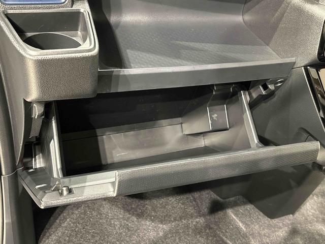 タントカスタムＲＳ　４ＷＤ　ディスプレイオーディオ付きＬＥＤオートライト　パワースライドドアウェルカムオープン機能　電動パーキングブレーキ　運転席助手席シートヒーター　アルミホイール　キーフリーシステム　　オート電動格納式ドアミラー（広島県）の中古車