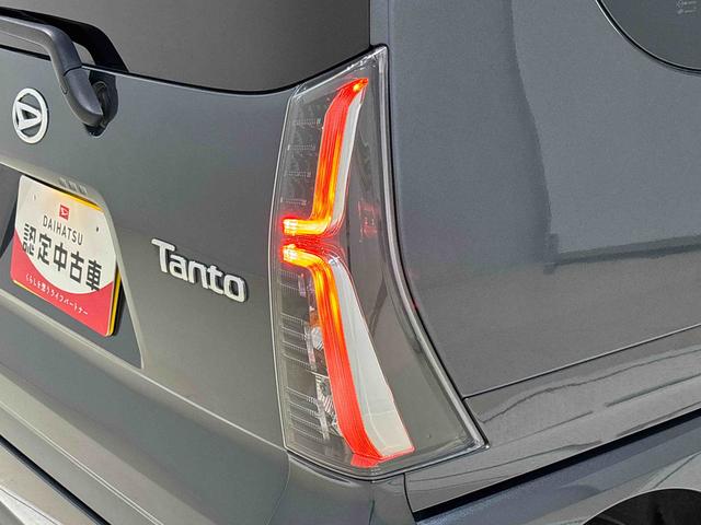 タントカスタムＲＳ　４ＷＤ　ディスプレイオーディオ付きＬＥＤオートライト　パワースライドドアウェルカムオープン機能　電動パーキングブレーキ　運転席助手席シートヒーター　アルミホイール　キーフリーシステム　　オート電動格納式ドアミラー（広島県）の中古車