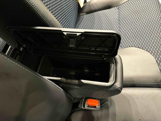 タントカスタムＲＳ　バックカメラ　両側電動スライドドアＬＥＤオートライト　パワースライドドアウェルカムオープン機能　オート電動格納式ドアミラー　助手席ロングスライド　助手席イージークローザー　アルミホイール　キーフリーシステム（広島県）の中古車