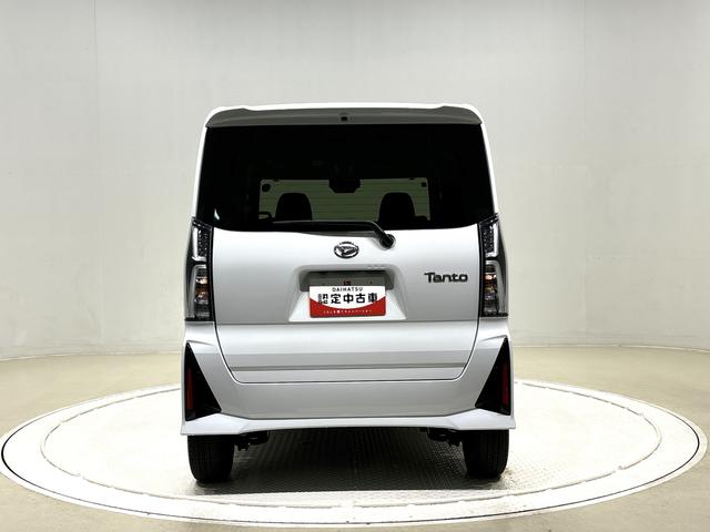 タントカスタムＲＳＬＥＤオートライト　パワースライドドアウェルカムオープン機能　電動パーキングブレーキ　運転席助手席シートヒーター　アルミホイール　キーフリーシステム　　オート電動格納式ドアミラー（広島県）の中古車