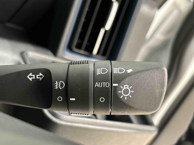 タントカスタムＲＳＬＥＤオートライト　パワースライドドアウェルカムオープン機能　電動パーキングブレーキ　運転席助手席シートヒーター　アルミホイール　キーフリーシステム　　オート電動格納式ドアミラー（広島県）の中古車