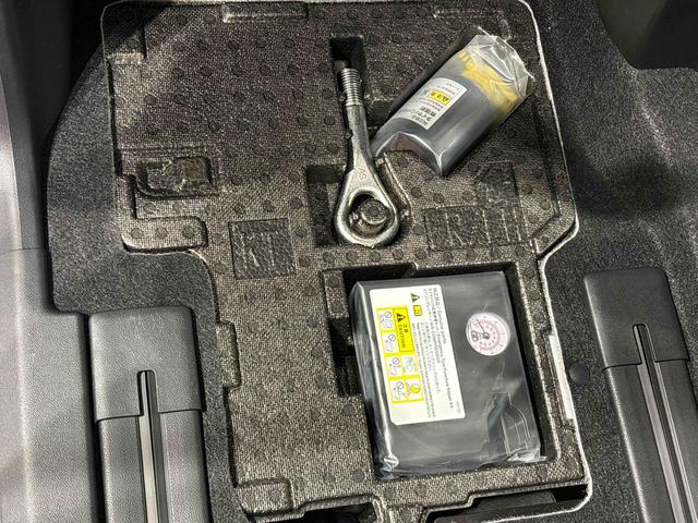 タントカスタムＲＳＬＥＤオートライト　パワースライドドアウェルカムオープン機能　電動パーキングブレーキ　運転席助手席シートヒーター　アルミホイール　キーフリーシステム　　オート電動格納式ドアミラー（広島県）の中古車