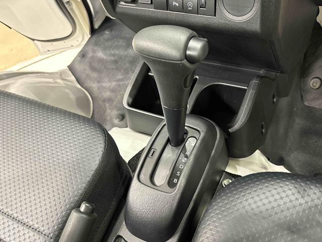 ハイゼットトラックスタンダード　４ＷＤ　ＡＭ／ＦＭラジオ　オートライトハロゲンヘッドランプ　運転席ＳＲＳエアバック　電動式パワーステアリング　ＡＭ／ＦＭラジオ　マニュアルエアコン　スペアタイヤ　ガードフレーム（広島県）の中古車