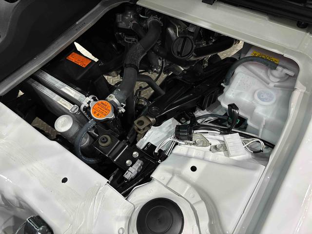 ハイゼットトラックスタンダード　４ＷＤ　ＡＭ／ＦＭラジオ　オートライトハロゲンヘッドランプ　運転席ＳＲＳエアバック　電動式パワーステアリング　ＡＭ／ＦＭラジオ　マニュアルエアコン　スペアタイヤ　ガードフレーム（広島県）の中古車