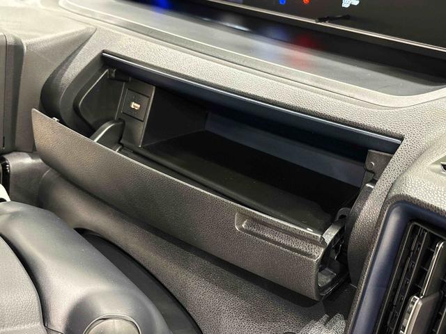 タントカスタムＲＳ　バックカメラ　電動パーキングブレーキＬＥＤオートライト　パワースライドドアウェルカムオープン機能　電動パーキングブレーキ　運転席助手席シートヒーター　アルミホイール　キーフリーシステム　　オート電動格納式ドアミラー（広島県）の中古車