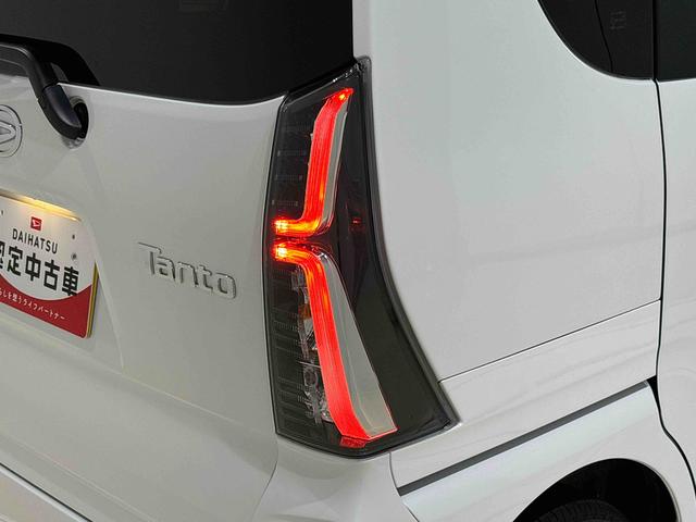 タントカスタムＲＳ　バックカメラ　電動パーキングブレーキＬＥＤオートライト　パワースライドドアウェルカムオープン機能　電動パーキングブレーキ　運転席助手席シートヒーター　アルミホイール　キーフリーシステム　　オート電動格納式ドアミラー（広島県）の中古車