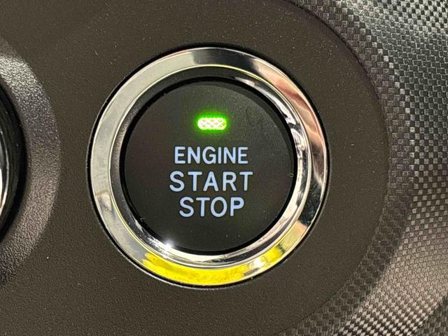 ロッキープレミアムＧＬＥＤヘッドランプ・フォグランプ　全車速追従機能付アダプティブクルーズコントロール　レーンキープコントロール　１７インチアルミホイール　シートヒーター　プッシュボタンスタート（広島県）の中古車