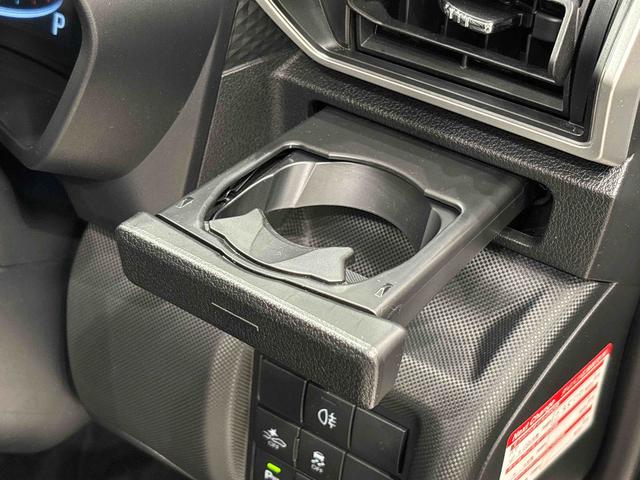 ロッキープレミアムＧＬＥＤヘッドランプ・フォグランプ　全車速追従機能付アダプティブクルーズコントロール　レーンキープコントロール　１７インチアルミホイール　シートヒーター　プッシュボタンスタート（広島県）の中古車