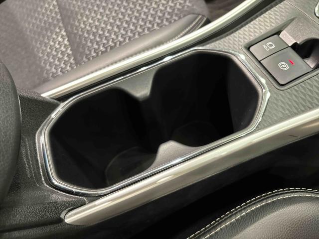 ロッキープレミアムＧＬＥＤヘッドランプ・フォグランプ　全車速追従機能付アダプティブクルーズコントロール　レーンキープコントロール　１７インチアルミホイール　シートヒーター　プッシュボタンスタート（広島県）の中古車