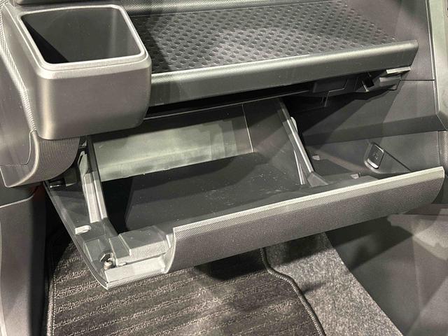 タフトＧ　ダーククロムベンチャー　バックモニター対応カメラスカイフィールトップ　ダークメッキパック　シルバーアンダーガーニッシュ　インテリアアクセント　ＬＥＤオートライト＆フォグランプ　電動パーキングブレーキ　バックカメラ　アルミホイール（広島県）の中古車