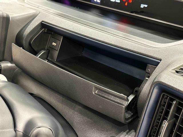 タントカスタムＲＳＬＥＤオートライト　パワースライドドアウェルカムオープン機能　電動パーキングブレーキ　運転席助手席シートヒーター　アルミホイール　キーフリーシステム　　オート電動格納式ドアミラー（広島県）の中古車