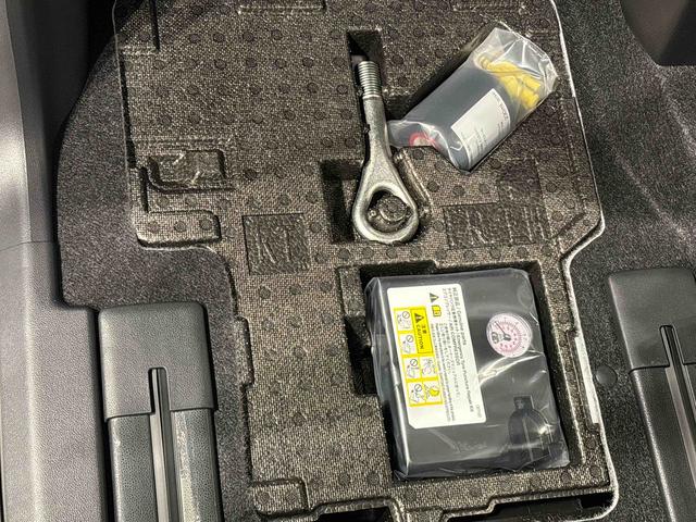 タントカスタムＲＳＬＥＤオートライト　パワースライドドアウェルカムオープン機能　電動パーキングブレーキ　運転席助手席シートヒーター　アルミホイール　キーフリーシステム　　オート電動格納式ドアミラー（広島県）の中古車