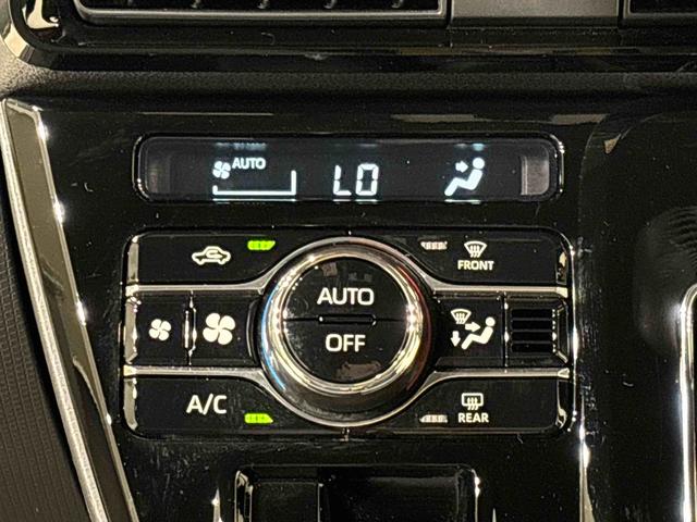 タントカスタムＲＳ　電動パーキングブレーキＬＥＤオートライト　パワースライドドアウェルカムオープン機能　電動パーキングブレーキ　運転席助手席シートヒーター　アルミホイール　キーフリーシステム　　オート電動格納式ドアミラー（広島県）の中古車