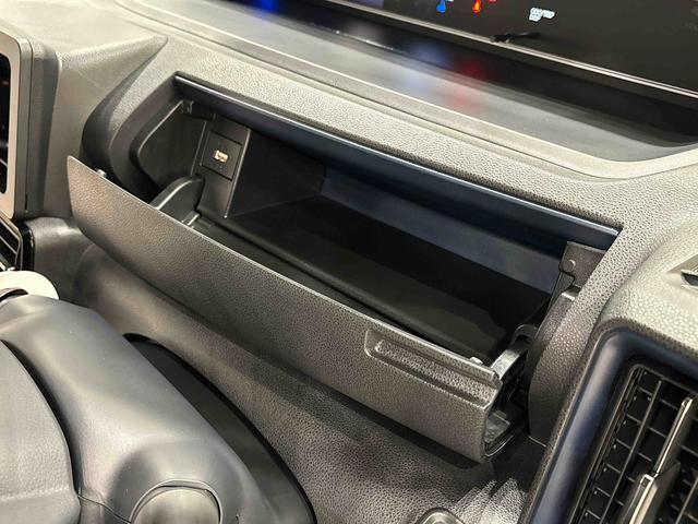 タントカスタムＲＳ　電動パーキングブレーキＬＥＤオートライト　パワースライドドアウェルカムオープン機能　電動パーキングブレーキ　運転席助手席シートヒーター　アルミホイール　キーフリーシステム　　オート電動格納式ドアミラー（広島県）の中古車