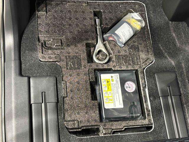 タントカスタムＲＳ　電動パーキングブレーキＬＥＤオートライト　パワースライドドアウェルカムオープン機能　電動パーキングブレーキ　運転席助手席シートヒーター　アルミホイール　キーフリーシステム　　オート電動格納式ドアミラー（広島県）の中古車