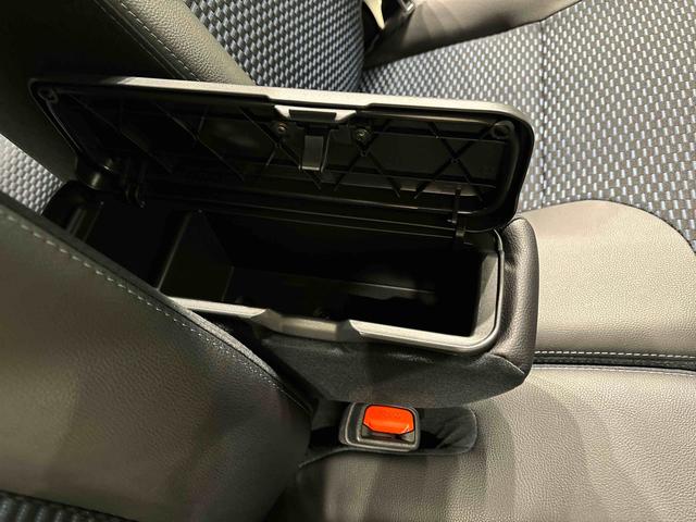 タントカスタムＲＳ　バックカメラ　電動パーキングブレーキＬＥＤオートライト　パワースライドドアウェルカムオープン機能　オート電動格納式ドアミラー　助手席ロングスライド　助手席イージークローザー　アルミホイール　キーフリーシステム（広島県）の中古車