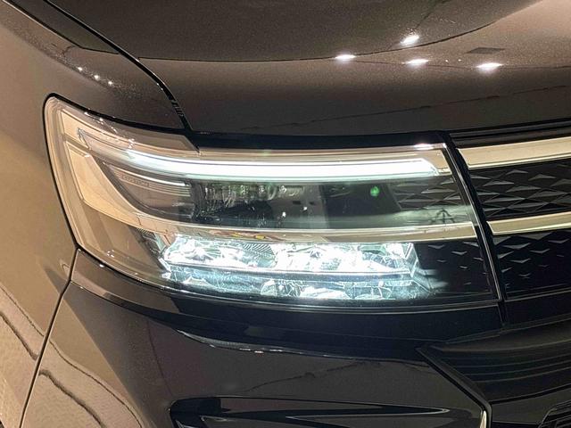タントカスタムＲＳ　バックカメラ　電動パーキングブレーキＬＥＤオートライト　パワースライドドアウェルカムオープン機能　オート電動格納式ドアミラー　助手席ロングスライド　助手席イージークローザー　アルミホイール　キーフリーシステム（広島県）の中古車