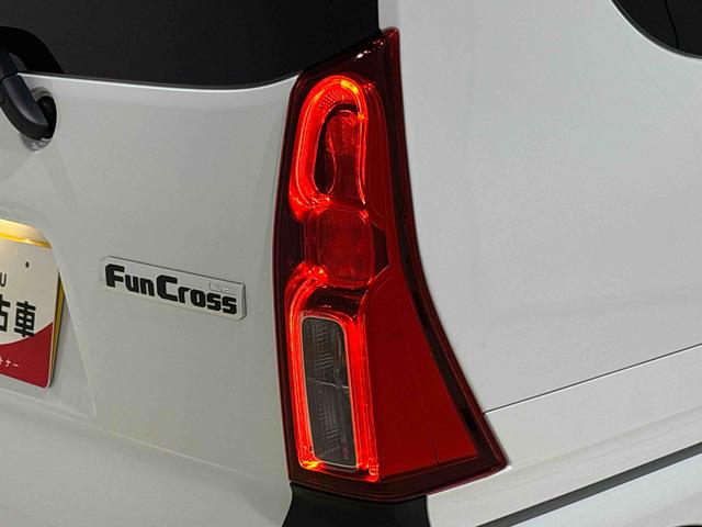 タントファンクロスターボ　　電子パーキング　　ＬＥＤヘッドライトＬＥＤオートライト　パワースライドドアウェルカムオープン機能　オート電動格納式ドアミラー　助手席ロングスライド　助手席イージークローザー　アルミホイール　キーフリーシステム（広島県）の中古車