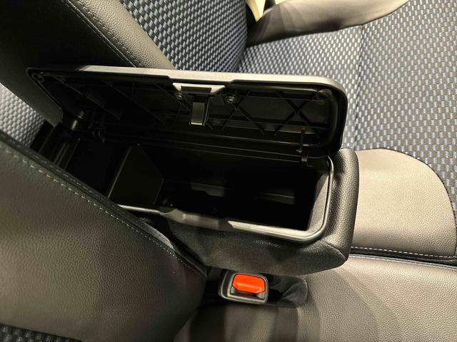 タントカスタムRS ターボ 両側電動スライドドア 電動パーキングLEDヘッドライト LEDフォグランプ アダプティブドライビングビーム オートライト デイライト オートエアコン バックカメラ ステアリングスイッチ コーナーセンサー 衝突回避支援システム搭載(広島県)の中古車