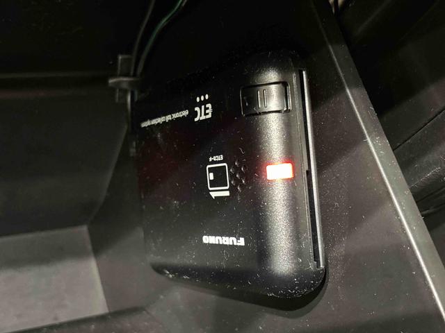 スペーシアギアハイブリッドＸＺ　　ナビ・バックカメラ・ＥＴＣ付き契約後点検あり／メーカー保証（保証継承付）／延長保証追加／両側電動スライドドア／オートエアコン／シートヒーター／オートライト／キーフリー／ＬＥＤヘッドライト／エンジンプッシュボタン（広島県）の中古車