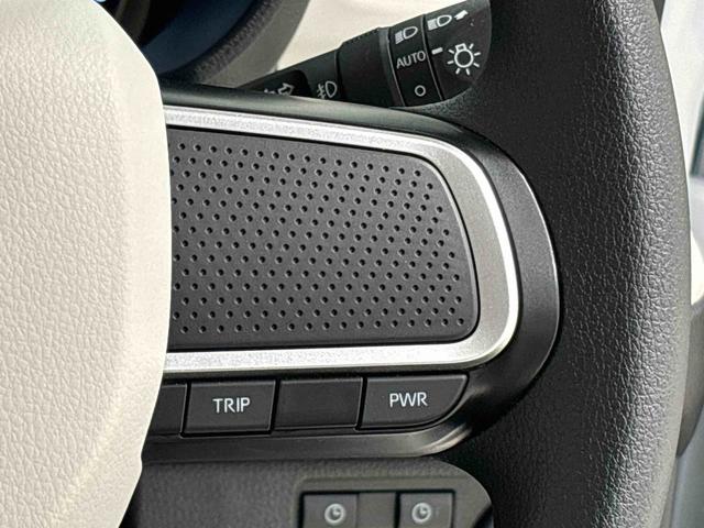 ムーヴキャンバスストライプスＧ　バックカメラ　電動パーキングブレーキＬＥＤオートライト・フォグランプ　電動パーキングブレーキ　プッシュボタンスタート　セキュリティアラーム　バックカメラ　両側パワースライドドアウエルカムオープン機能　オート電動格納式ドアミラー（広島県）の中古車