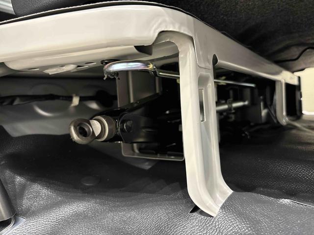 ハイゼットカーゴＤＸ　４ＷＤ　マニュアルエアコン　ＡＭ／ＦＭラジオハロゲンヘッドランプ　トップシェイドガラス　コーナーセンサー　オーバーヘッドシェルフ　フロントドアパワーウインドウ　キーレスエントリー　ＡＭ／ＦＭラジオ　テンパータイヤ　スチールホイール（広島県）の中古車