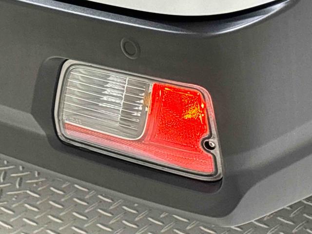 ハイゼットカーゴＤＸ　４ＷＤ　マニュアルエアコン　ＡＭ／ＦＭラジオハロゲンヘッドランプ　トップシェイドガラス　コーナーセンサー　オーバーヘッドシェルフ　フロントドアパワーウインドウ　キーレスエントリー　ＡＭ／ＦＭラジオ　テンパータイヤ　スチールホイール（広島県）の中古車
