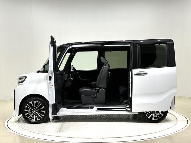 タントカスタムＲＳ　ターボ　運転席・助手席シートヒーター純正ナビ装着用アップグレードパック　電動パーキングブレーキブレーキ　オートブレーキホールド機能　両側電動スライドドア　ＬＥＤヘッドランプ　運転席シートリフター　チルトステアリング　キーフリーシステム（広島県）の中古車