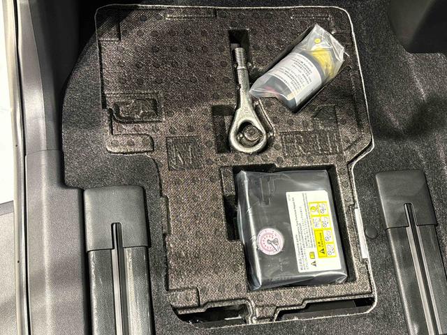 タントカスタムＲＳ　ターボ　運転席・助手席シートヒーター純正ナビ装着用アップグレードパック　電動パーキングブレーキブレーキ　オートブレーキホールド機能　両側電動スライドドア　ＬＥＤヘッドランプ　運転席シートリフター　チルトステアリング　キーフリーシステム（広島県）の中古車