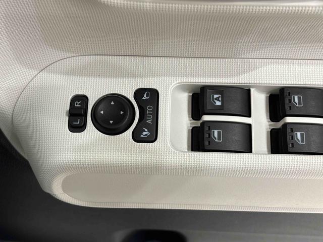 ムーヴキャンバスストライプスＧ　両側電動スライドドア　キーフリーシステム純正ナビ装着用アップグレードパック　電動パーキングブレーキブレーキ　オートブレーキホールド機能　運転席・助手席シートヒーター　チルトステアリング　運転席シートリフター　オートライト（広島県）の中古車