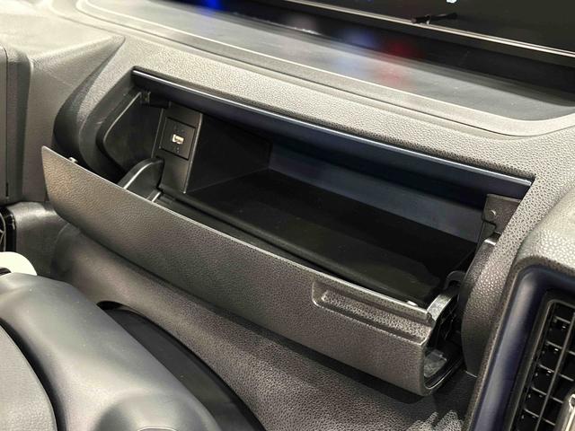 タントカスタムＲＳ　電動パーキングブレーキ　コーナーセンサーＬＥＤオートライト　パワースライドドアウェルカムオープン機能　運転席助手席シートヒーター　アルミホイール　キーフリーシステム　　オート電動格納式ドアミラー　両側パワースライドドア　シートバックテーブル（広島県）の中古車