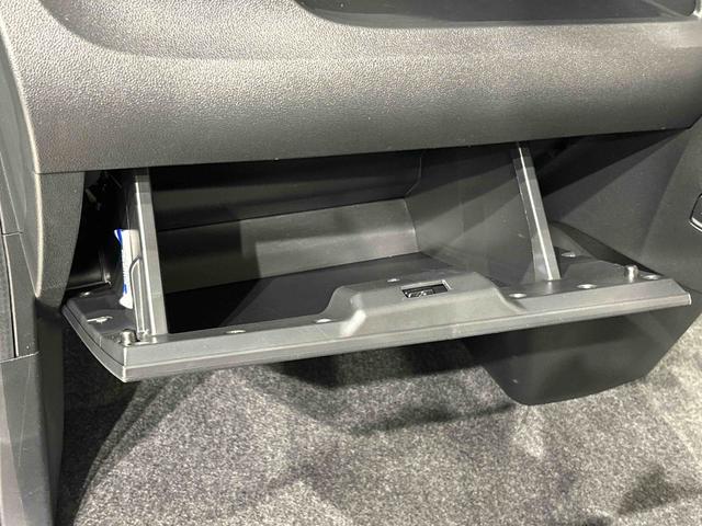 タントカスタムＲＳ　トップエディションＳＡIII　キーフリー純正ナビ装着用アップグレードパック　両側電動スライドドア　運転席シートヒーター　本革巻ステアリングホイール　トップシェイドガラス　格納式リヤドアサンシェード　運転席シートリフター　チルトステアリング（広島県）の中古車