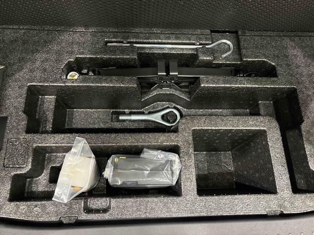 タントカスタムＲＳ　トップエディションＳＡIII　キーフリー純正ナビ装着用アップグレードパック　両側電動スライドドア　運転席シートヒーター　本革巻ステアリングホイール　トップシェイドガラス　格納式リヤドアサンシェード　運転席シートリフター　チルトステアリング（広島県）の中古車