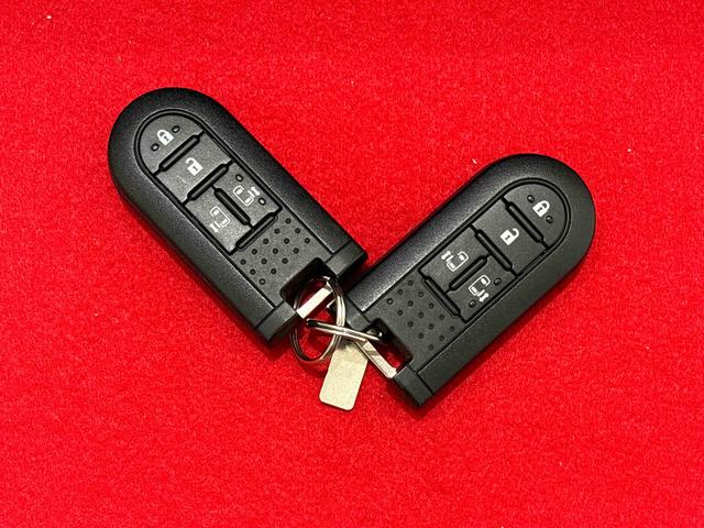 タントカスタムＲＳ　トップエディションＳＡIII　キーフリー純正ナビ装着用アップグレードパック　両側電動スライドドア　運転席シートヒーター　本革巻ステアリングホイール　トップシェイドガラス　格納式リヤドアサンシェード　運転席シートリフター　チルトステアリング（広島県）の中古車