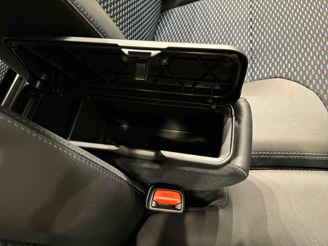 タントカスタムＲＳ　ターボ　運転席・助手席シートヒーター純正ナビ装着用アップグレードパック　両側電動スライドドア　電動パーキングブレーキブレーキ　オートブレーキホールド機能　運転席シートリフター　チルトステアリング　格納式リヤドアサンシェード（広島県）の中古車