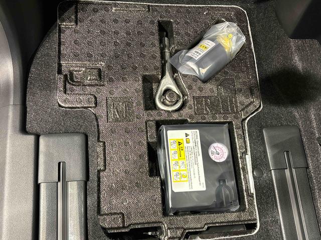 タントカスタムＲＳ　ターボ　運転席・助手席シートヒーター純正ナビ装着用アップグレードパック　両側電動スライドドア　電動パーキングブレーキブレーキ　オートブレーキホールド機能　運転席シートリフター　チルトステアリング　格納式リヤドアサンシェード（広島県）の中古車