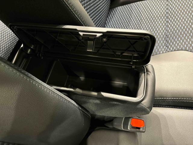 タントカスタムＲＳ　バックカメラ　電動パーキングブレーキＬＥＤオートライト　パワースライドドアウェルカムオープン機能　オート電動格納式ドアミラー　助手席ロングスライド　助手席イージークローザー　アルミホイール　キーフリーシステム（広島県）の中古車