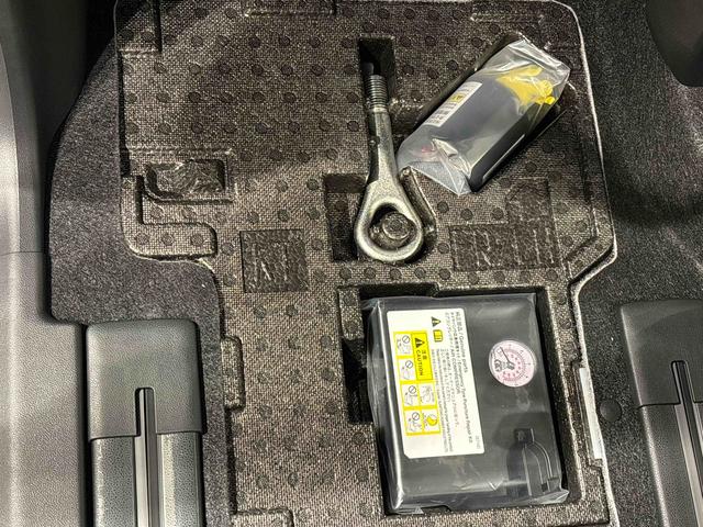 タントカスタムＲＳ　電動パーキングブレーキＬＥＤオートライト　パワースライドドアウェルカムオープン機能　電動パーキングブレーキ　運転席助手席シートヒーター　アルミホイール　キーフリーシステム　　オート電動格納式ドアミラー（広島県）の中古車