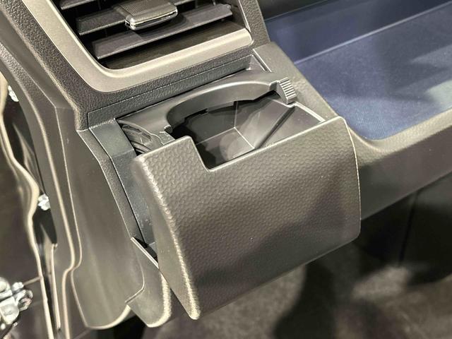 トールカスタムＧ　両側電動スライドドア　全車速追従機能付ＡＣＣ９インチスマホ連携ディスプレイオーディオ　電動パーキングブレーキブレーキ　オートブレーキホールド機能　１４インチアルミホイール　ＵＳＢソケット　ＨＤＭＩソケット　本革巻ステアリングホイール　キーフリー（広島県）の中古車