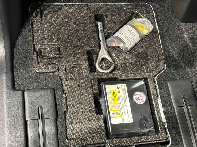 タントカスタムRS 両側パワースライドドアLEDオートライト  電動パーキングブレーキ 運転席助手席シートヒーター アルミホイール キーフリーシステム  オート電動格納式ドアミラー(広島県)の中古車