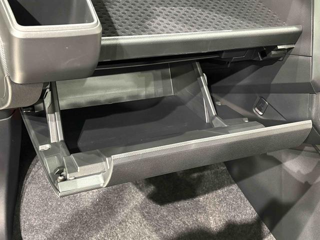 タフトＧ　クロムベンチャー　ディスプレイオーディオスカイフィールトップ　クロムパック　メッキパック　シルバーアンダーガーニッシュ　インテリアアクセント　ＬＥＤオートライト＆フォグランプ　電動パーキングブレーキ　バックカメラ　アルミホイール（広島県）の中古車