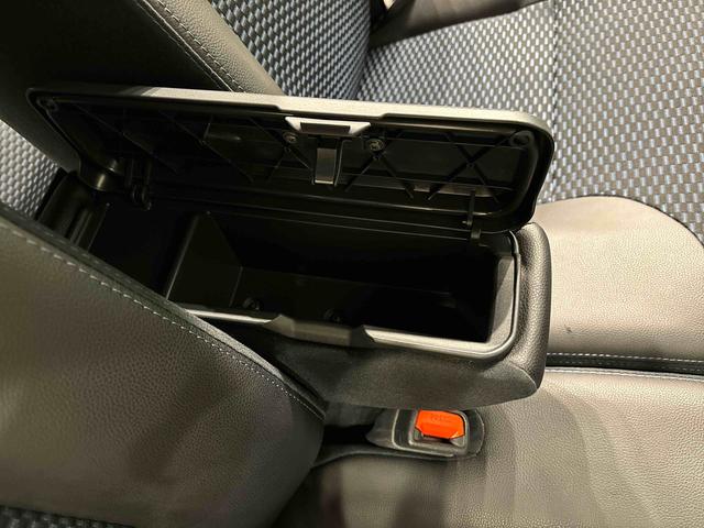 タントカスタムＲＳＬＥＤオートライト　パワースライドドアウェルカムオープン機能　電動パーキングブレーキ　運転席助手席シートヒーター　アルミホイール　キーフリーシステム　　オート電動格納式ドアミラー（広島県）の中古車