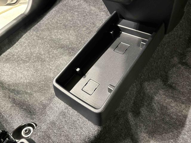 ミライースＸ　リミテッドＳＡIII　ＬＥＤヘッドライト　バックカメラ付電動格納式ドアミラー　オーディオレス　オートライト　オートハイビーム　リヤワイパー　リヤスモークガラス　マニュアルエアコン　セキュリティアラーム　キーレスエントリーシステム（広島県）の中古車