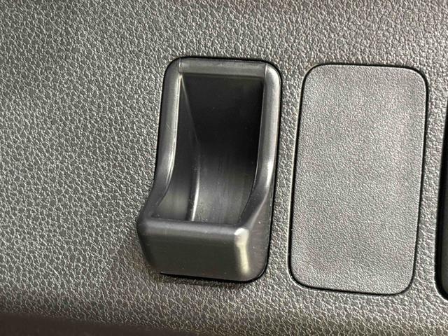ミラココアココアプラスＸ　ナビゲーション　ＥＴＣ車載器セキュリティアラーム　フルホイールキャップ　キーフリーシステム　ショツピングフック　オートエアコン（広島県）の中古車