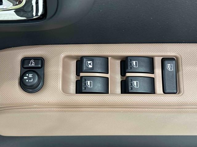 ミラココアココアプラスＸ　ナビゲーション　ＥＴＣ車載器セキュリティアラーム　フルホイールキャップ　キーフリーシステム　ショツピングフック　オートエアコン（広島県）の中古車