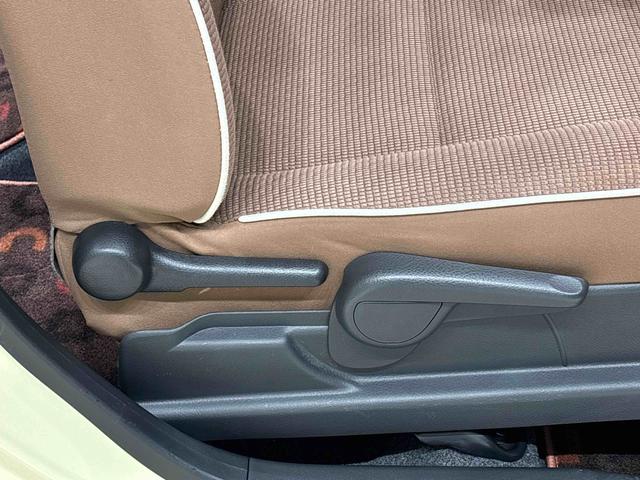 ミラココアココアプラスＸ　ナビゲーション　ＥＴＣ車載器セキュリティアラーム　フルホイールキャップ　キーフリーシステム　ショツピングフック　オートエアコン（広島県）の中古車
